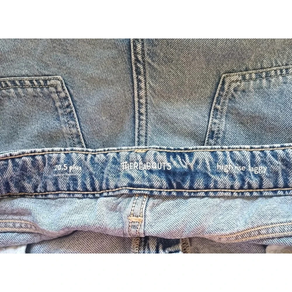 Thereabouts High Rise Baggy Jeans 20.5 Plus Hearts Stars Graphic Y2K Inspired‎